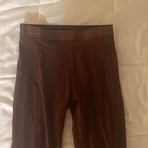 LuluLemon yoga leggings only worn a few times